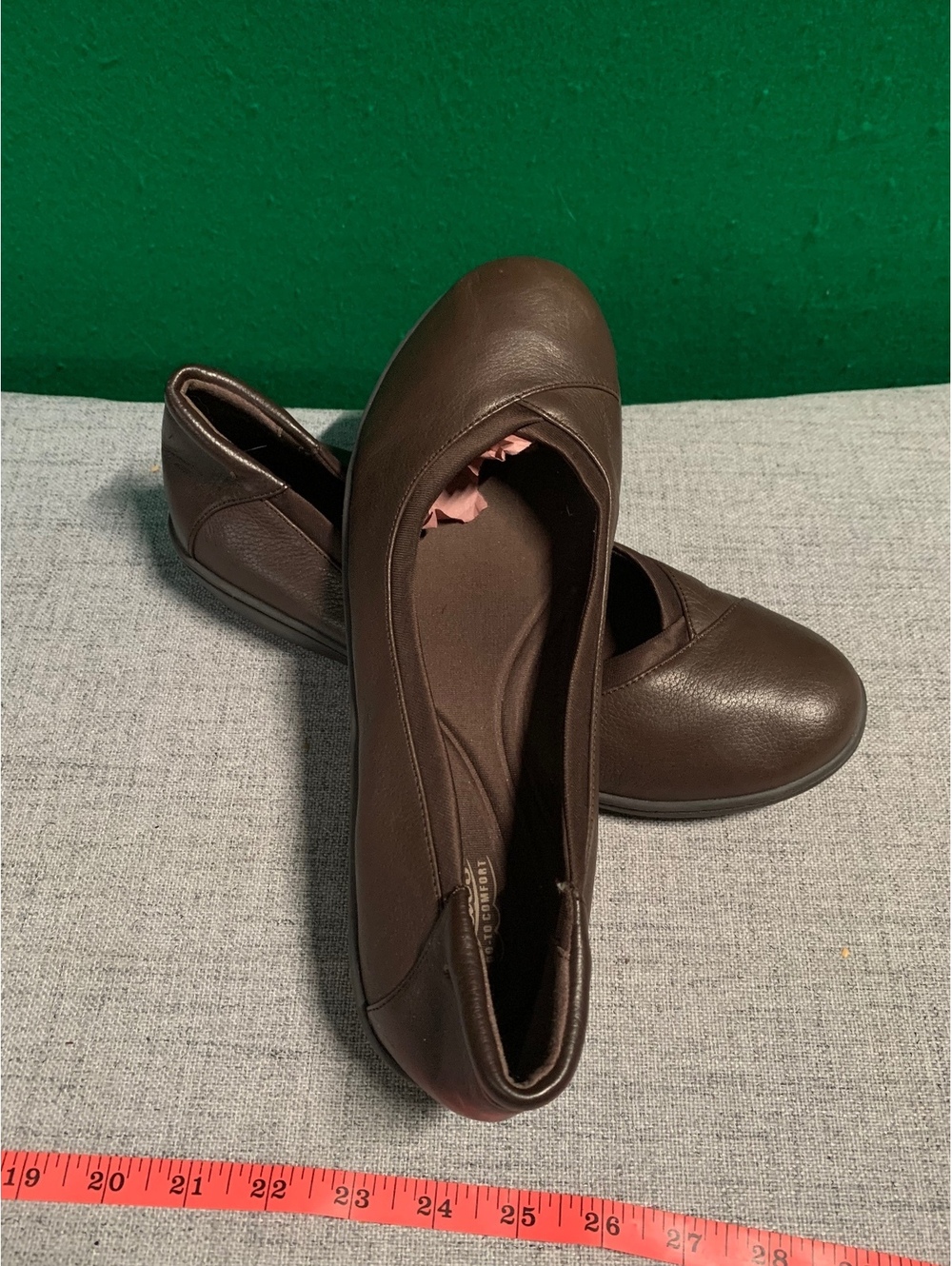 Brown ballet flats